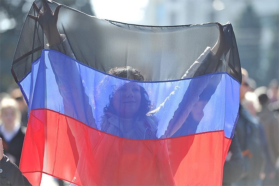 ДНР энергетически независима и в полном объеме обеспечивает население и предприятия электроэнергией, сообщили в министерстве угля и энергетики самопровозглашенной Донецкой народной республики.