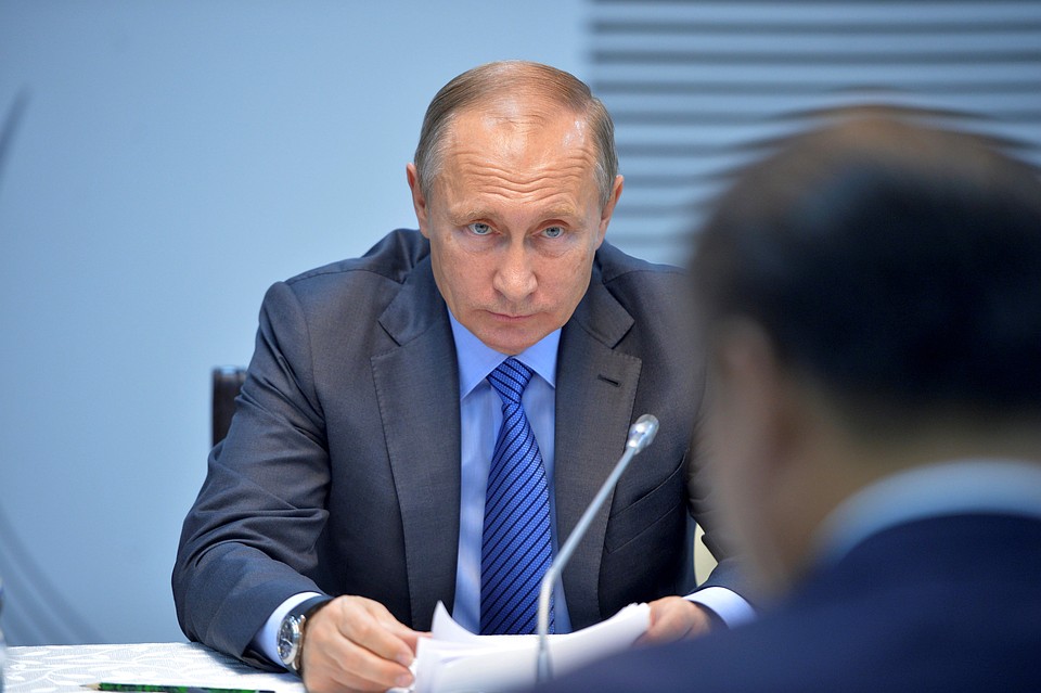 Президент РФ завершил работу на саммите БРИКС