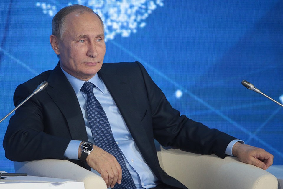 Владимир Путин выступает на съезде «Деловой России» Фото: Михаил Метцель/ТАСС
