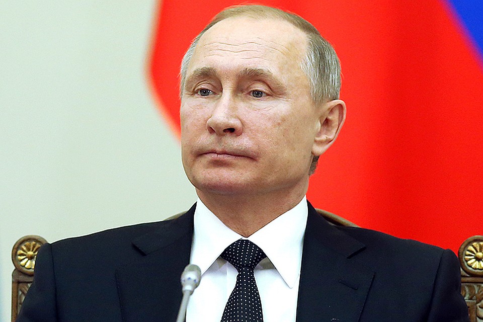 26 декабря 2016. Президент РФ Владимир Путин во время заседания Высшего Евразийского экономического совета (ВАЭС) на уровне глав государств в Президентской библиотеке имени Ельцина. ФОТО Артем Коротаев/ТАСС
