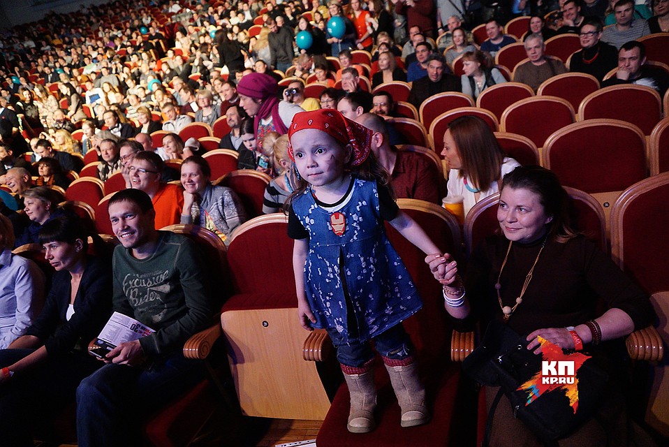 Юная зрительница на фестивале «Старый новый рок» Фото: Алексей БУЛАТОВ