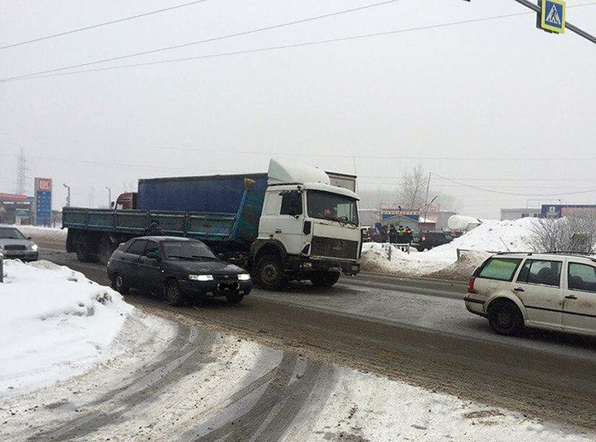 В ДТП пострадали два человека.