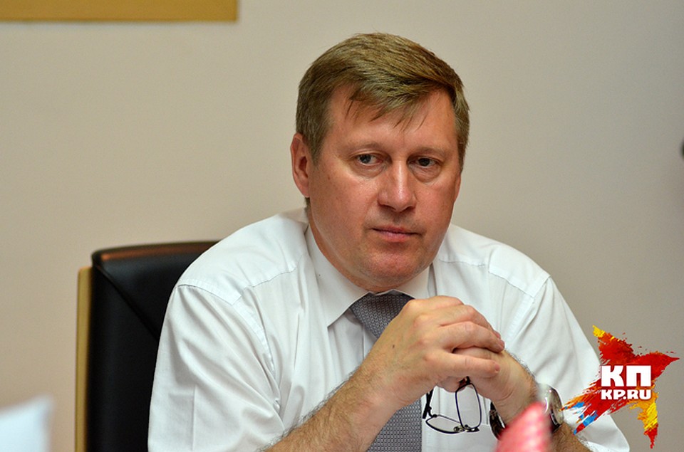 Анатолий Локоть прокомментировал идею "народного" строительства метро в Новосибирске.
