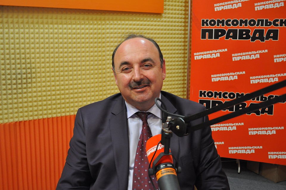 главный врач ГБУЗ СК “Городская клиническая детская стоматологическая поликлиника” Владимир Зеленский