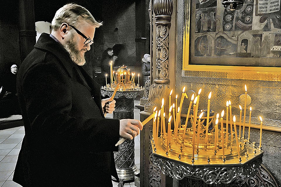 Греховный визит к «ведьме» Виталий Милонов замаливал в Сретенском монастыре.