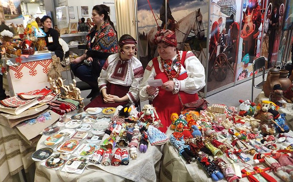 На Черное море? В Суздаль? На Байкал? А можно и везде - по очереди!