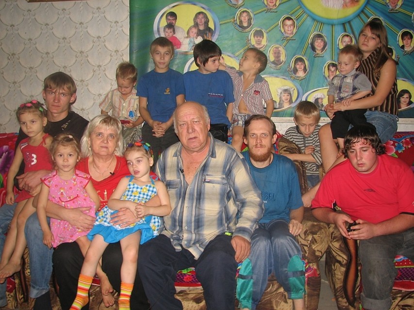 Татьяна и Михаил подарили ласку и заботу десяткам детишек.