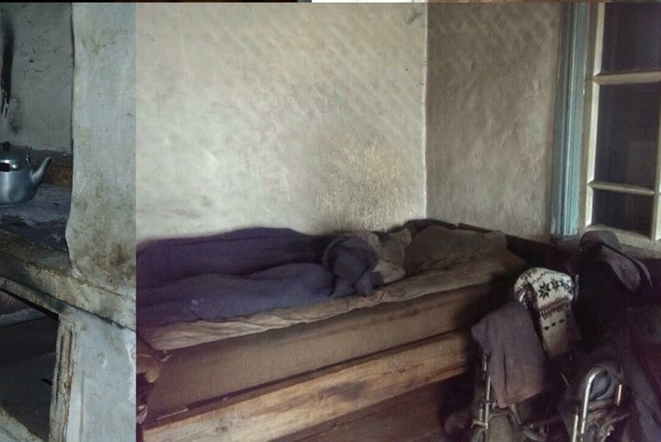 Вот так выглядела комната деда.