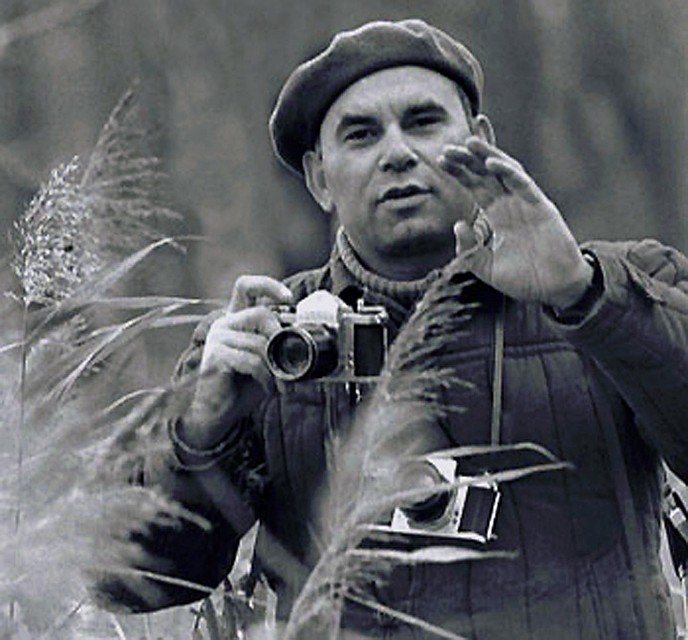 Василий Михайлович Песков более 50 лет вел в "Комсомолке" рубрику "Окно в природу".