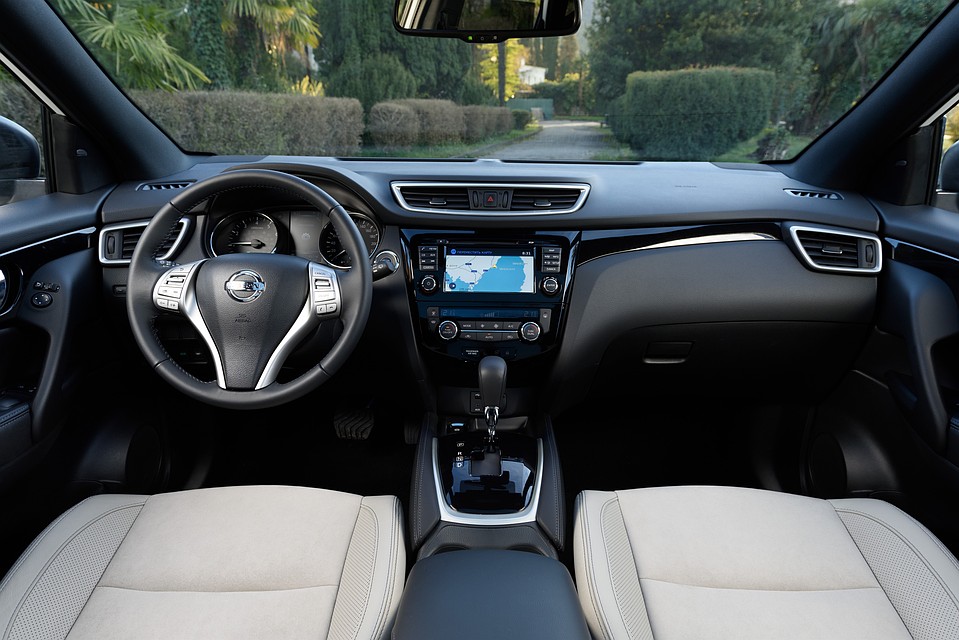 Фото Nissan