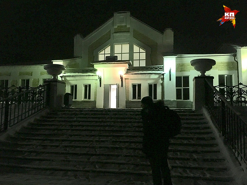 Шаля. Судя по названию, тихий, уютный городок с шале, французскими магазинчиками, бистро Фото: Виктор ГУСЕЙНОВ