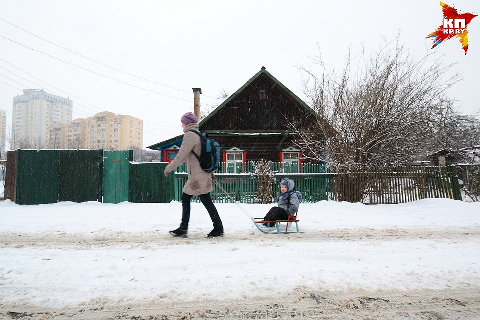 Власти планируют к 2020 году найти инвестора, который снесет ветхое жилье и на его месте построит многоэтажки. Фото: Святослав ЗОРКИЙ
