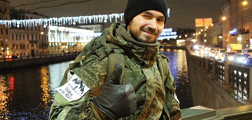 В Петербурге путешественник набрался сил, которых хватило аж до Челябинска. Фото: Walking on the planet