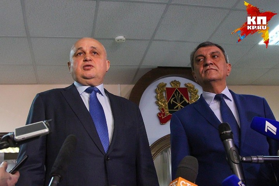 Официально Сергея Цивилева представил полпред президента Сергей Меняйло Фото: Кирилл ЧАЩИН