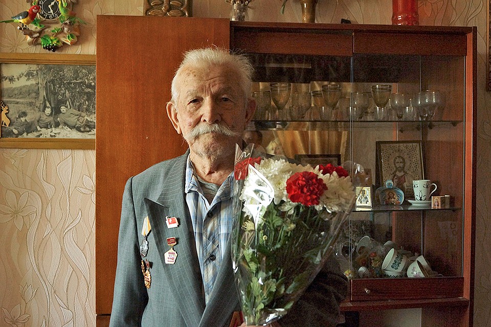 Самарский ветеран Анатолий Евгеньевич Юмашев Фото: Евгения ВАСИНА