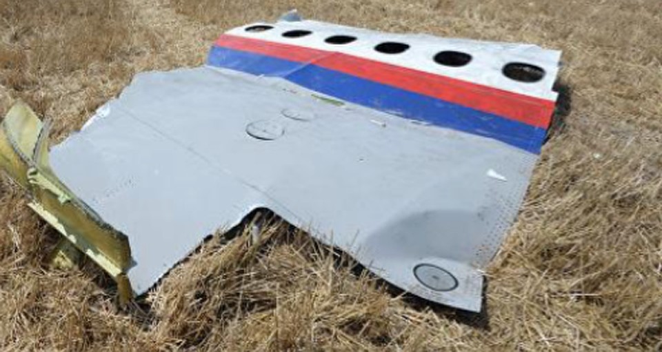 Обломок фюзеляжа, найденный под Петропавловкой.