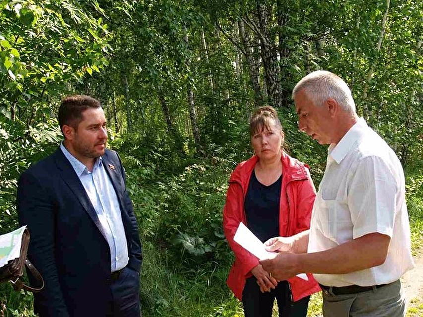 Домик Светланы Романовой стоит. Но это пока: нет решения суда о сносе