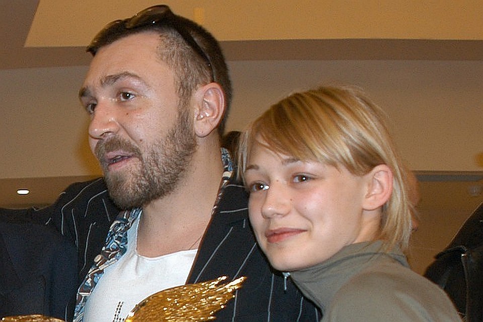 Акиньшиной было всего 15 лет, когда она встретила умудренного опытом музыканта. Фото: Лариса КУДРЯВЦЕВА/ЭГ