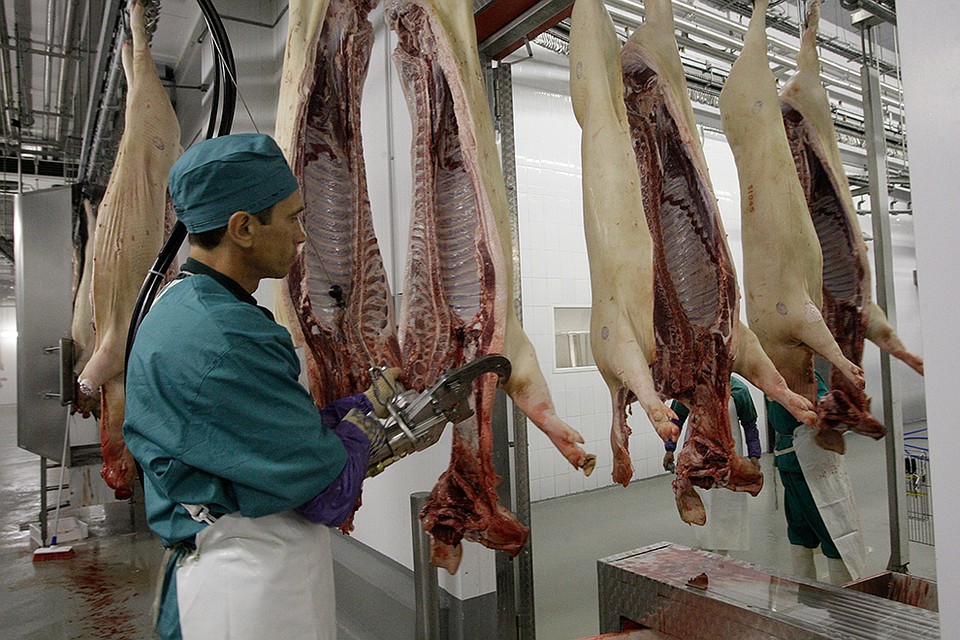 Уже были случаи, когда в мясе находили антибиотики, не заявленные изготовителем Фото: Анатолий ЖДАНОВ