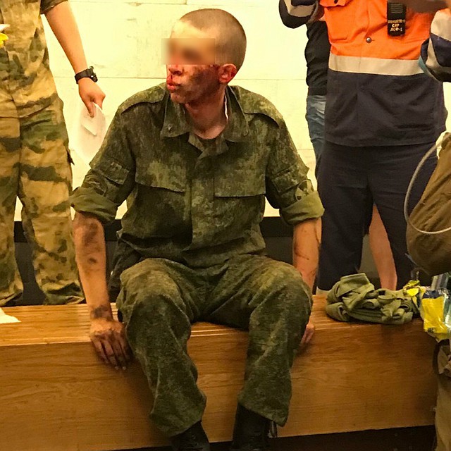 Солдата везли к врачу. Фото: Сообщество «ДТП и ЧП | Санкт-Петербург» в «ВКонтакте»