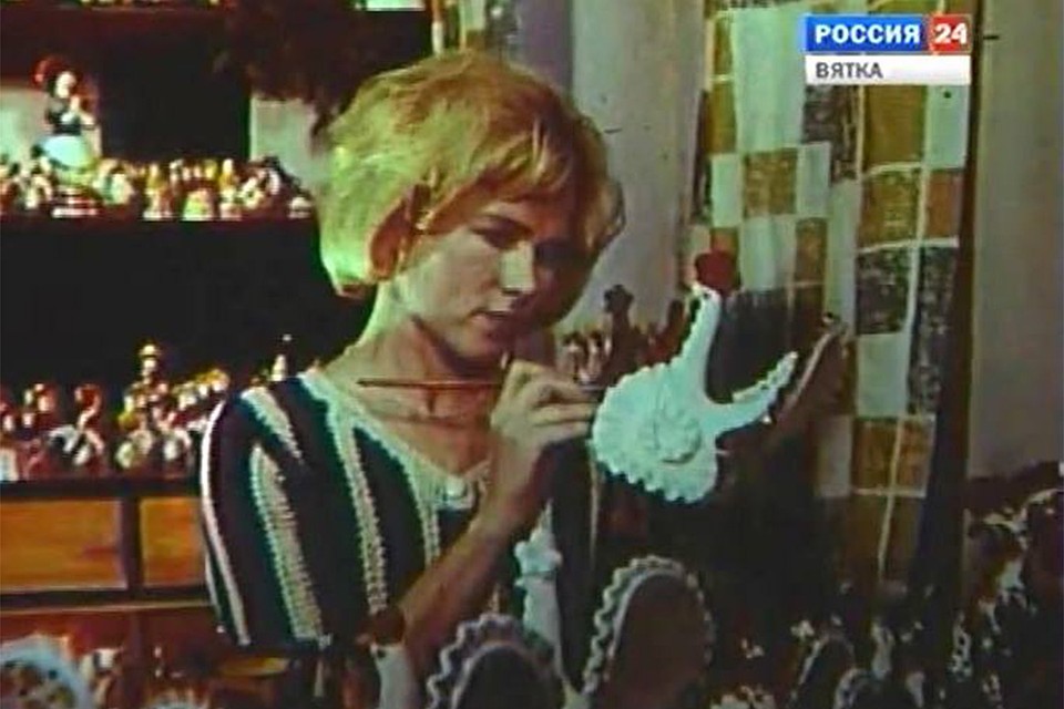 Дымковские мастерицы рассказали об игрушке на весь мир. Фото: gtrk-vyatka.ru