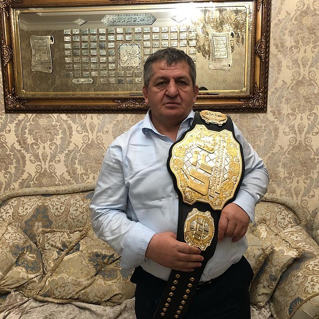 Абдулманап Нурмагомедов — отец и тренер чемпиона UFC Фото: Личная страничка героя публикации в соцсети