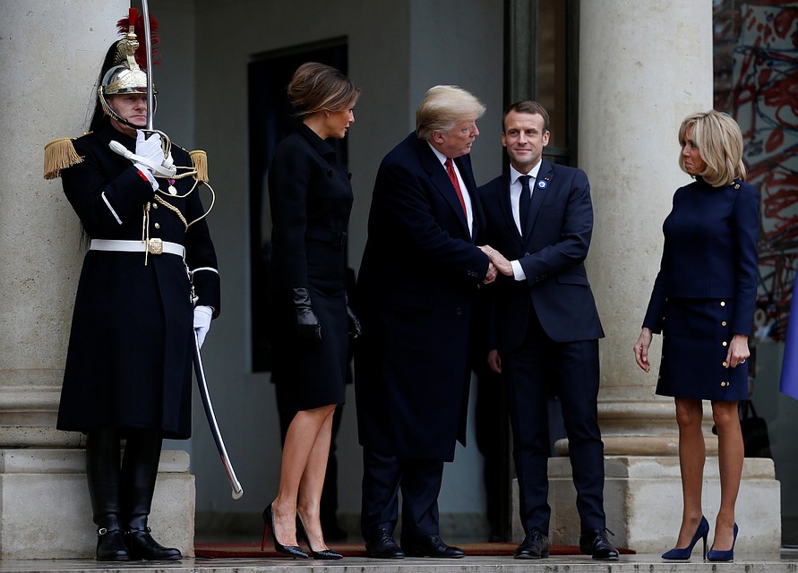 После переговоров Трамп и Макрон пригласили жён на совместный обед Фото: REUTERS