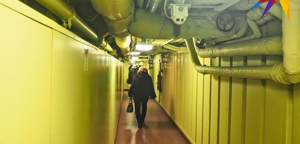 В коридорах достаточно места, чтобы 3 взрослых человека прошли бок о бок. Фото: Виктор КОСТРОВ