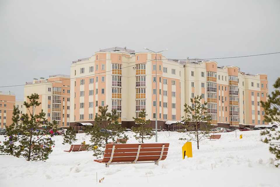 Территория охраняется круглосуточно