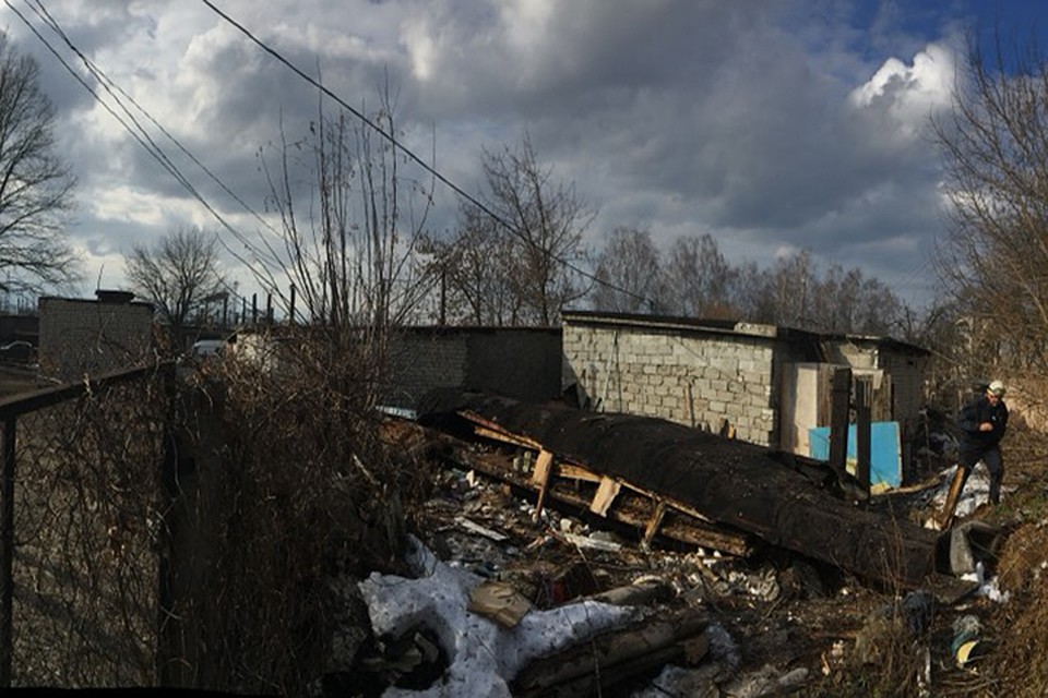 Крыша обрушилась на бесхозном сарае. Фото: пресс-служба ГУ МЧС России по Брянской области