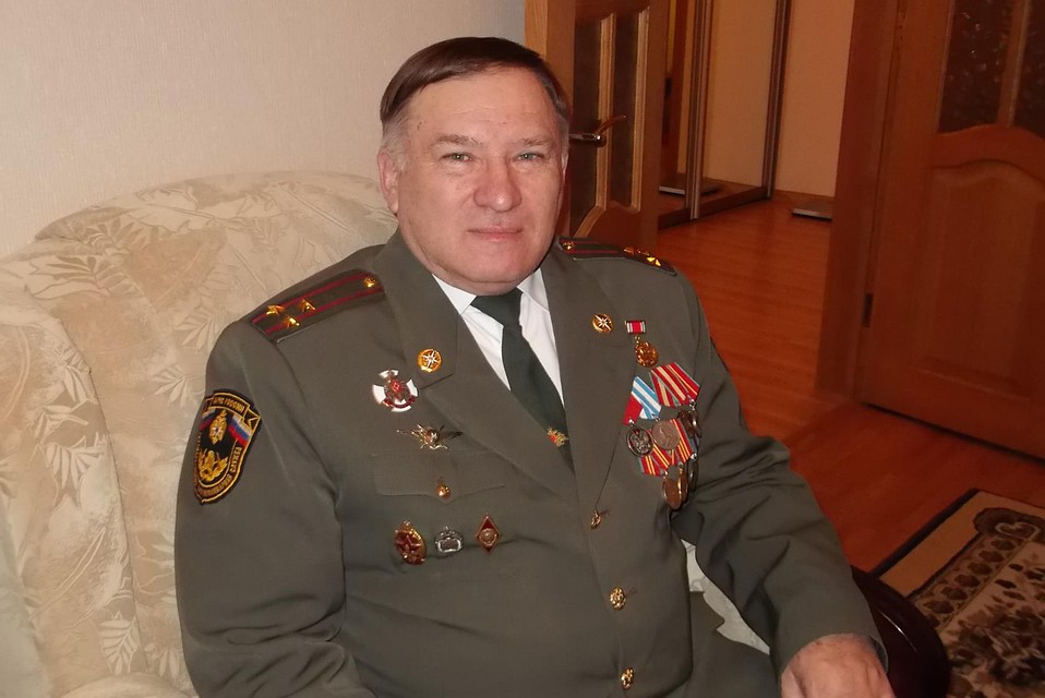 В прошлом Анатолий Квашнин возглавлял пожарную часть в Большом Камне. Фото: ok.ru.