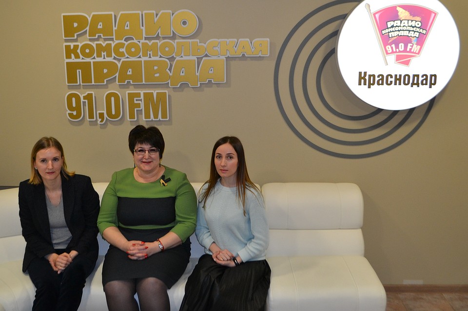 Любовь Нефедова слева, Марина Москалева в центре, Рита Хатхе справа Фото: Архив "КП"