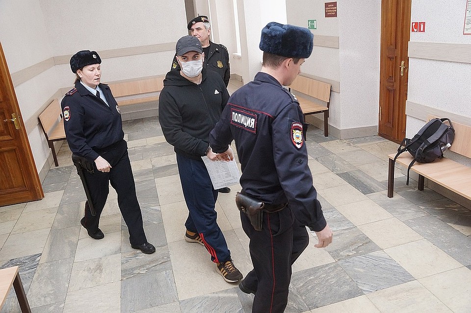 Еще в начале судебного следствия Самсонов признавался в содеянном Фото: Светлана МАКОВЕЕВА