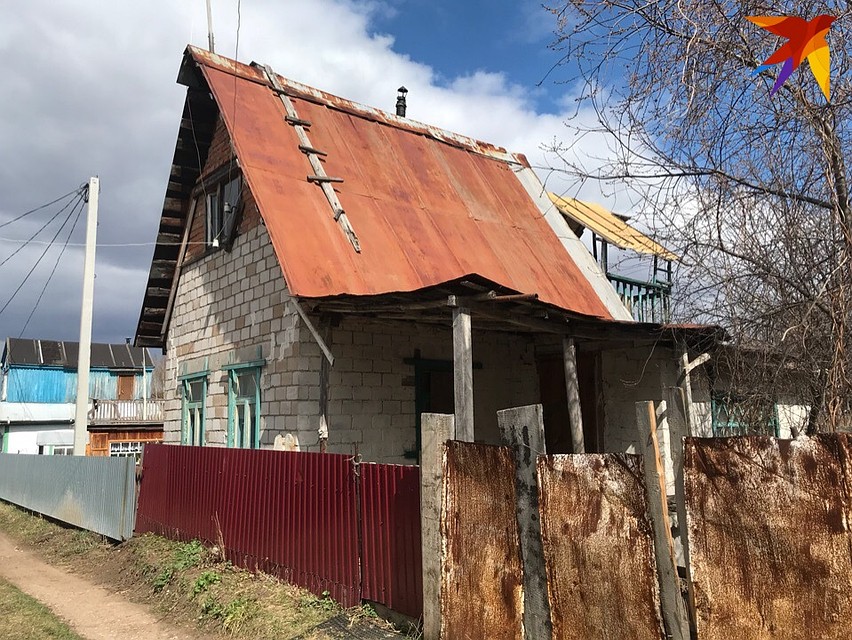 Сюда Ильдар привез тела своих близких людей Фото: Эльвина АПАРИНА