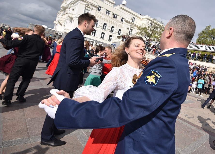 "Кадриль моя московская..." Фото: Анна САДОВНИКОВА