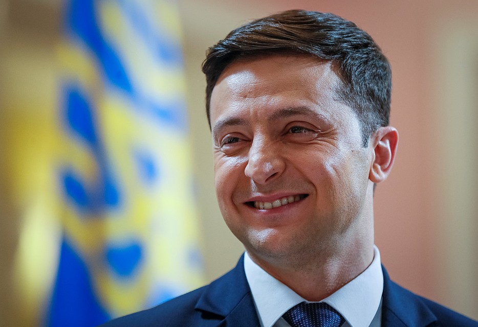 Владимир Зеленский был избран украинцами президентом еще 21 апреля, но до сих пор не занял свой пост официально. Фото: REUTERS