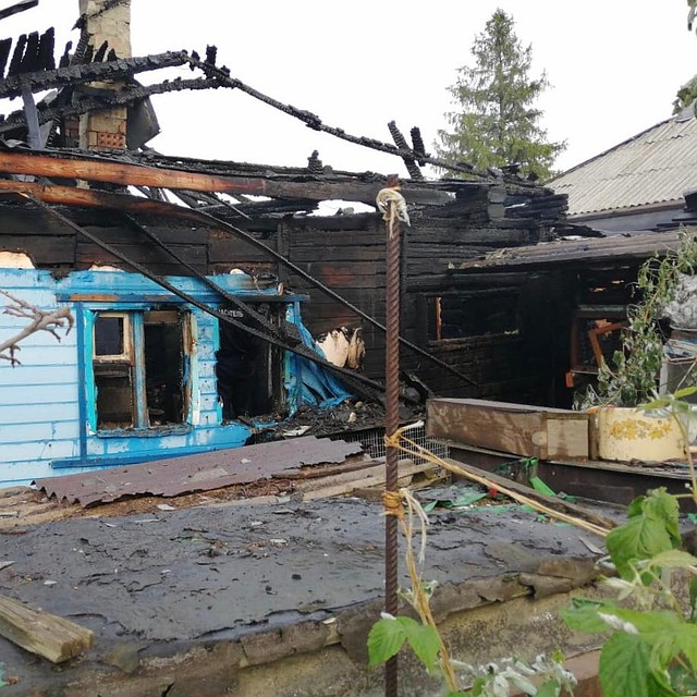 Дом практически полностью сгорел Фото: ГУ МЧС России по РО