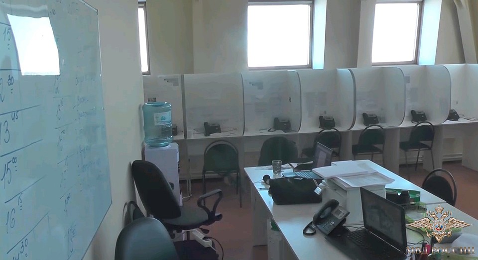 Потенциальных клиентов, в-основном пенсионеров, заманивали в клиники при помощи специальной службы для обзвона. Фото: ОПЕРАТИВНАЯ СЪЕМКА