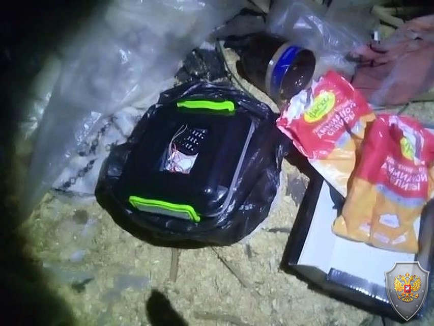 Обнаруженные у террористов взрывные устройства. Фото: ОПЕРАТИВНАЯ СЪЕМКА