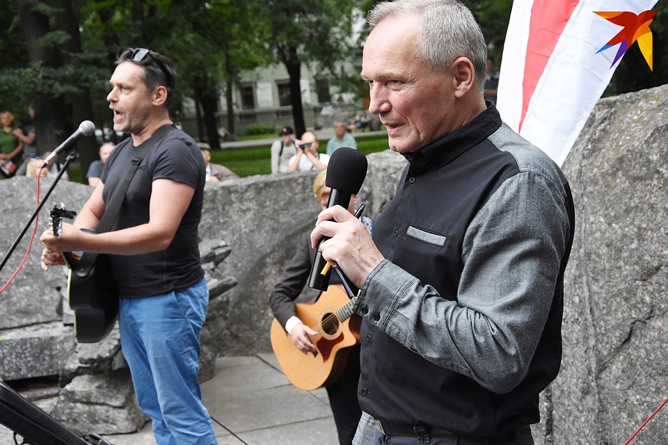 Некляев говорит, что, смотря на Вайтюшкевича, вспоминает Дина Рида. Фото: Сергей ТРЕФИЛОВ