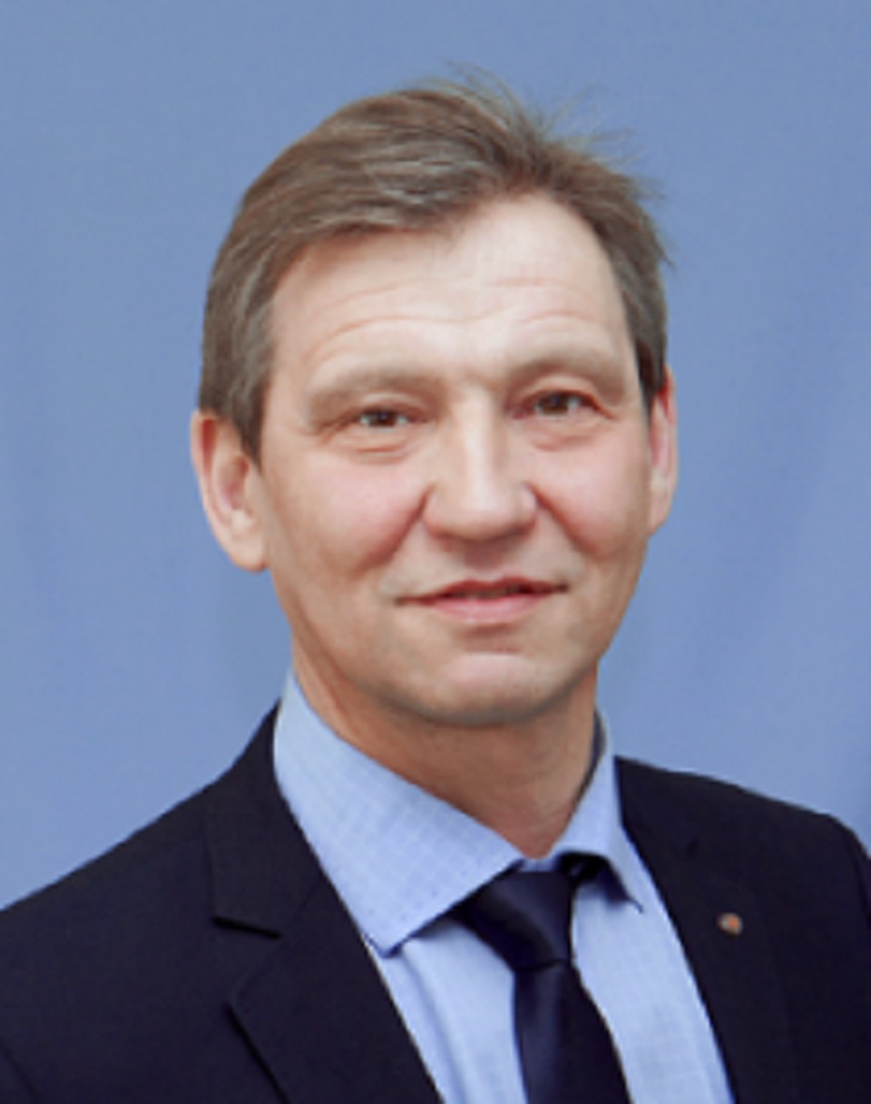 Директор Андрей Кадочников уверен, что родители забудут про инцидент после летних каникул.Фото: сайт лицея