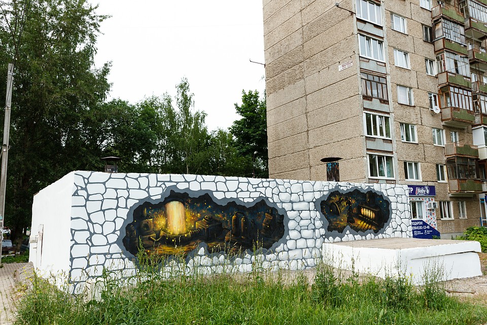 На углу улиц 10 лет Октября и Удмуртской. Фото: Диля Ахмадишина