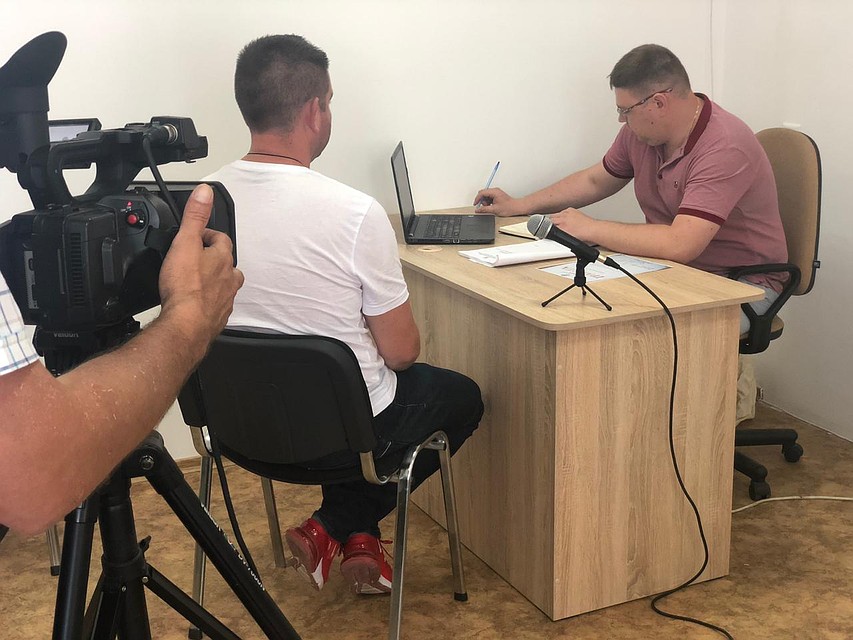 Степана допрашивают на Украине. Фото: Главное управление национальной полиции в Крыму и Севастополе
