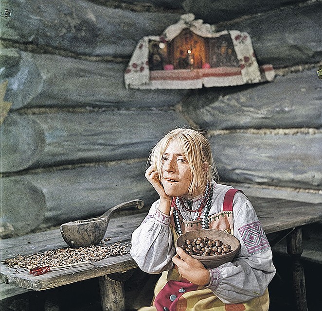 Инна Чурикова в роли Марфушеньки в фильме-сказке Александра Роу «Морозко» Фото: GLOBAL LOOK PRESS