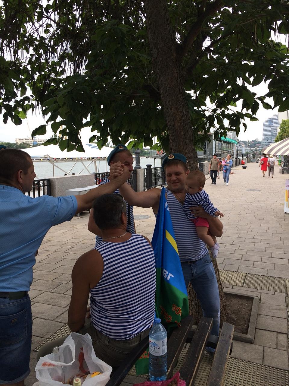 Встреча друзей. Фото: Алексей ПОПКОВ