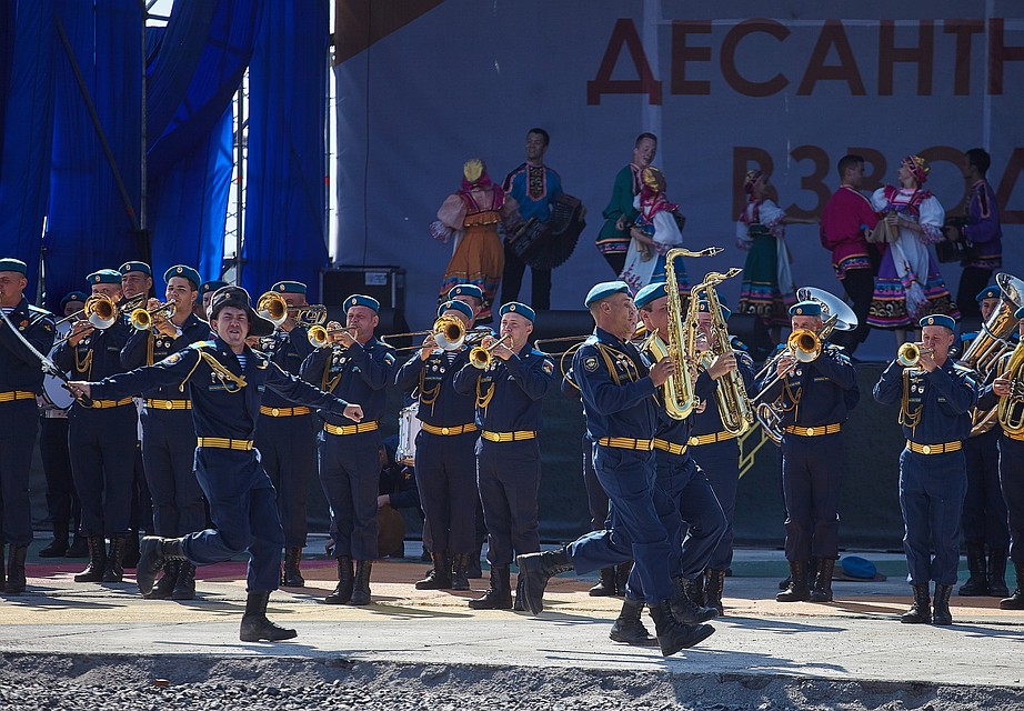 "Десантный взвод - 2019" открыт Фото: Дарья ХВАТКОВА