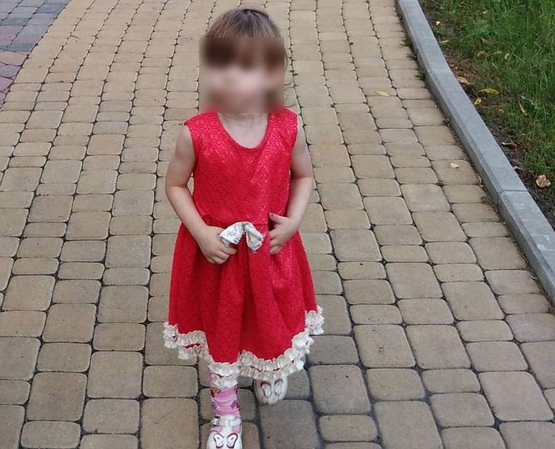 Фото сделано до трагедии. А сейчас девочка находится в больниые в очень тяжелом состоянии. ФОТО: из архива Анны Кретовой.