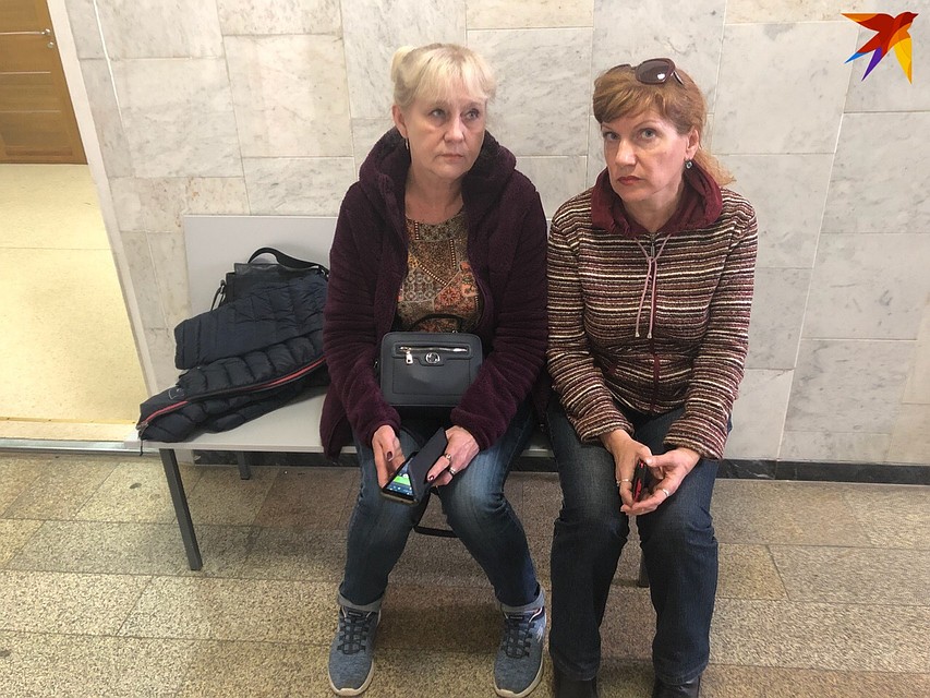 Мать Алексея Сушко (слева) уверена в невиновности сына