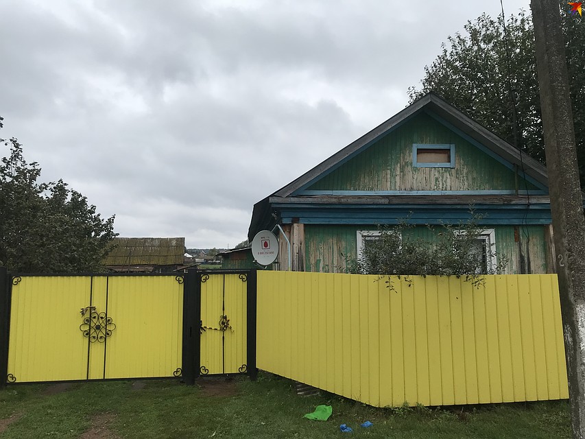 В этом скромном доме проживала Юля, ее дочь и сын Фото: Эльвина АПАРИНА