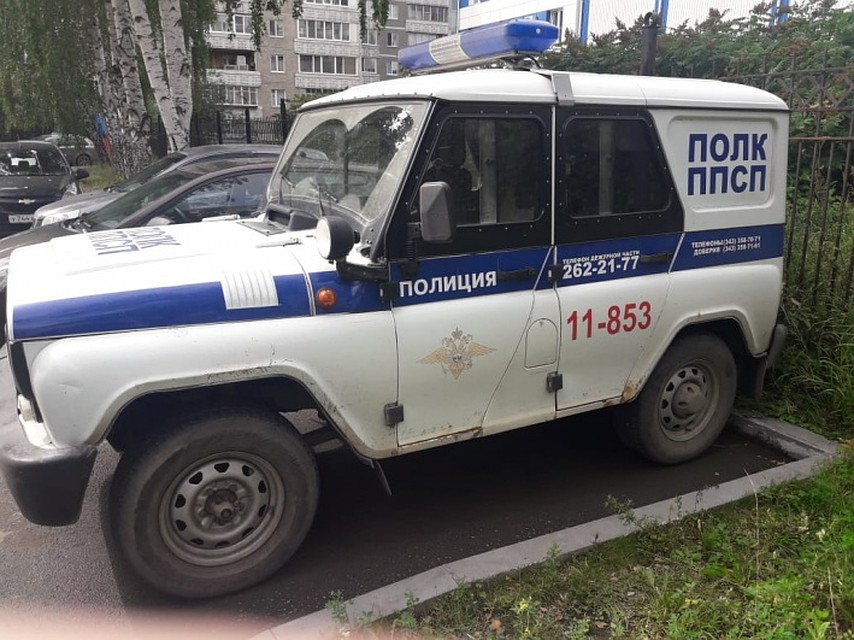 Девушку изнасиловали в патрульной машине. Фото: СУ СКР по Свердловской области
